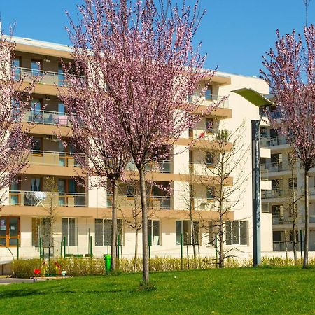 Apartment Solar D3, Private Parking, One Bedroom Bucharest Luaran gambar