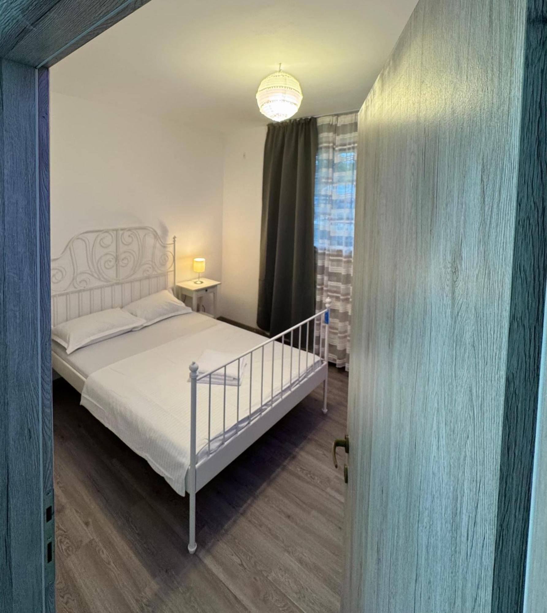 Apartment Solar D3, Private Parking, One Bedroom Bucharest Luaran gambar